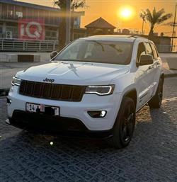 جیپ گراند شیرۆکی